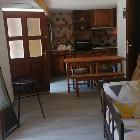 Penzion La Cirerole Casteil